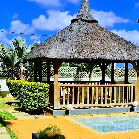 Flic En Flac Sea View Luxury 3 Bedroom Apartment Flic en Flac Exterior foto