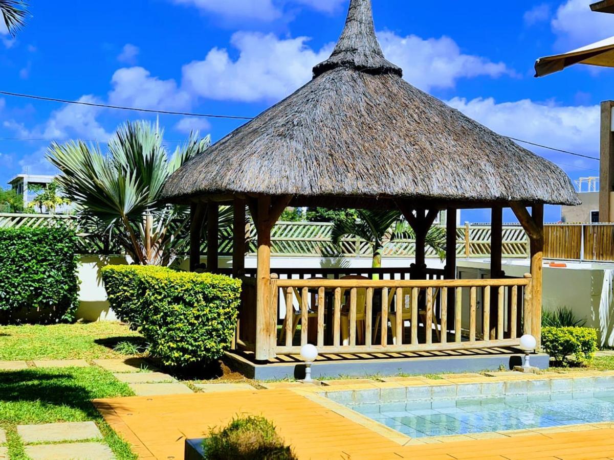 Flic En Flac Sea View Luxury 3 Bedroom Apartment Flic en Flac Exterior foto